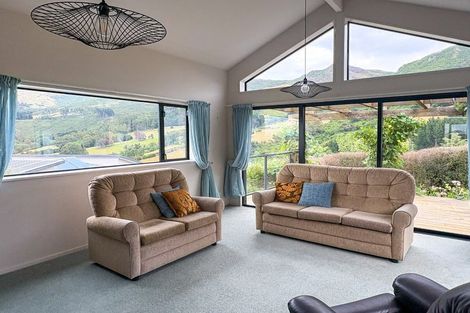 Photo of property in 12 Hollybank Lane, Allandale, Lyttelton, 8971