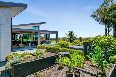 Photo of property in 412a Corbett Road, Lepperton, New Plymouth, 4373