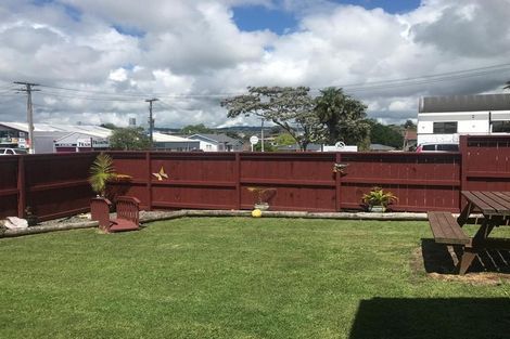 Photo of property in 2/23 Green Street, Papakura, 2110