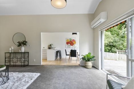 Photo of property in 65 Tirohanga Road, Tirohanga, Lower Hutt, 5010