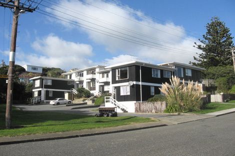 Photo of property in 8/12 Thornley Street, Titahi Bay, Porirua, 5022
