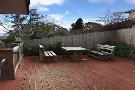 Photo of property in 2/25 Keldale Place, Forrest Hill, Auckland, 0620