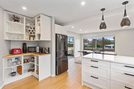 Photo of property in 4 Fincham Road, Raumati Beach, Paraparaumu, 5032