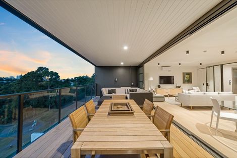 Photo of property in 601/8 Kingsland Terrace, Kingsland, Auckland, 1021