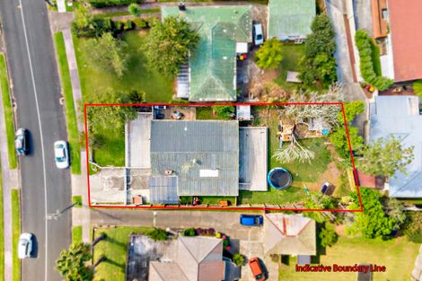 Photo of property in 26 Tiraumea Drive, Pakuranga, Auckland, 2010