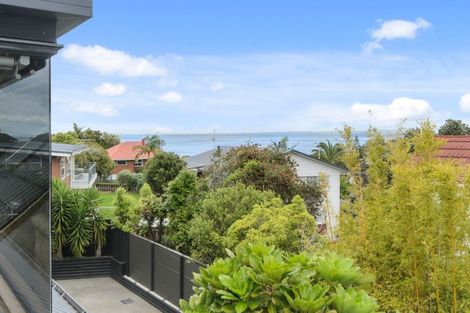 Photo of property in 3 Francis Curtis Avenue, Blockhouse Bay, Auckland, 0600