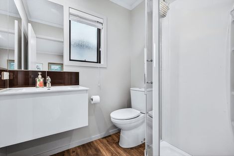 Photo of property in 18 Rangikatea Road, Omori, Turangi, 3381