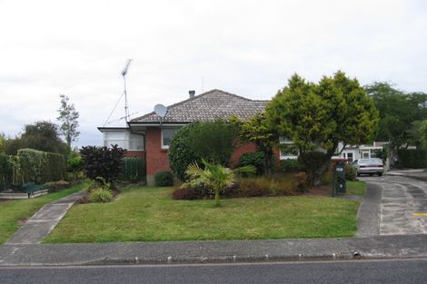 Photo of property in 1/34 Evelyn Place, Hillcrest, Auckland, 0627
