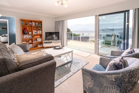Photo of property in 39a Wharemauku Road, Raumati Beach, Paraparaumu, 5032