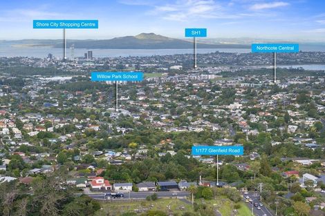 Photo of property in 1/177 Glenfield Road, Hillcrest, Auckland, 0627