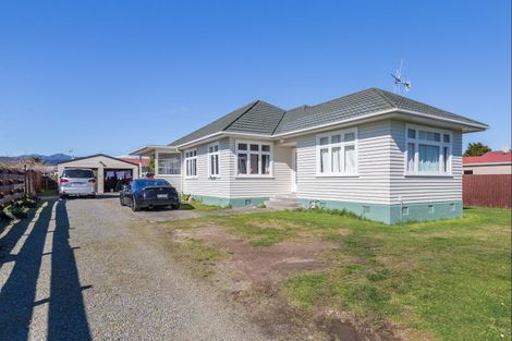 Photo of property in 154a Winchester Street, Levin, 5510