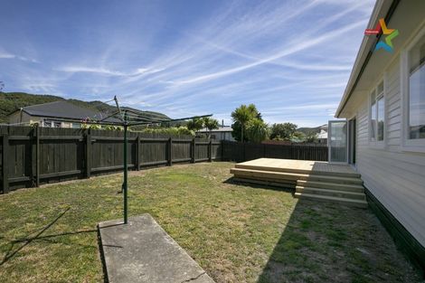 Photo of property in 17 Grimsby Grove, Wainuiomata, Lower Hutt, 5014