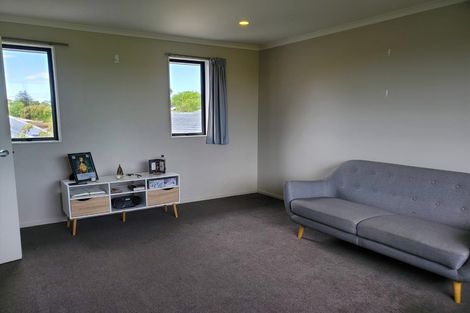 Photo of property in 20a Duncan Avenue, Te Atatu South, Auckland, 0610
