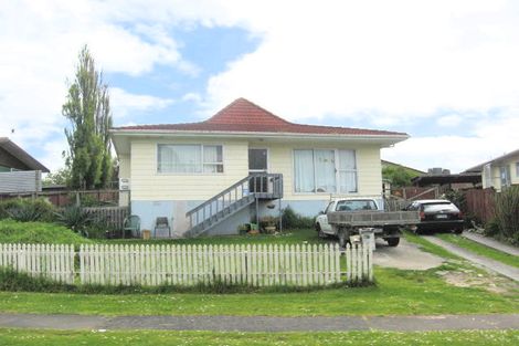 Photo of property in 19 Frobisher Way, Clendon Park, Auckland, 2103