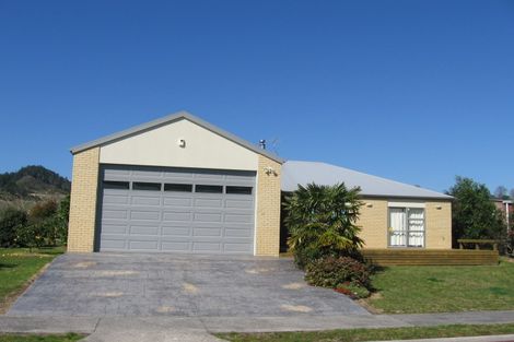 Photo of property in 17 Martin Place, Cooks Beach, Whitianga, 3591