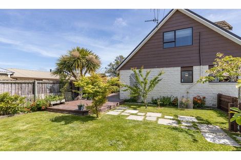 Photo of property in 12 Gibbs Drive, Woodend, 7610