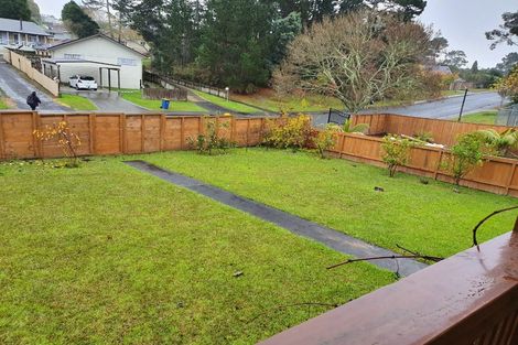 Photo of property in 34 Claverdon Drive, Massey, Auckland, 0614