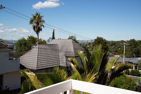 Photo of property in 3/188 Onewa Road, Birkenhead, Auckland, 0626