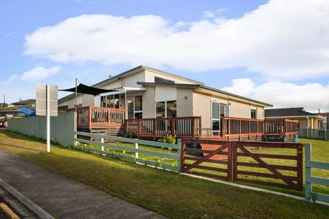 Photo of property in 1 Ohinemuri Place, Paeroa, 3600