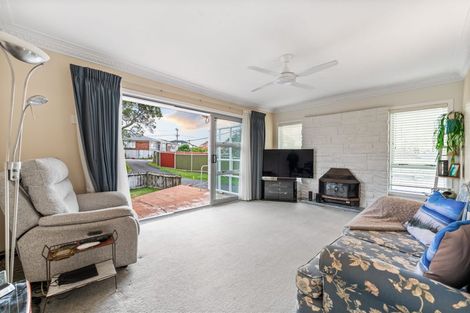 Photo of property in 120a Taylor Street, Blockhouse Bay, Auckland, 0600