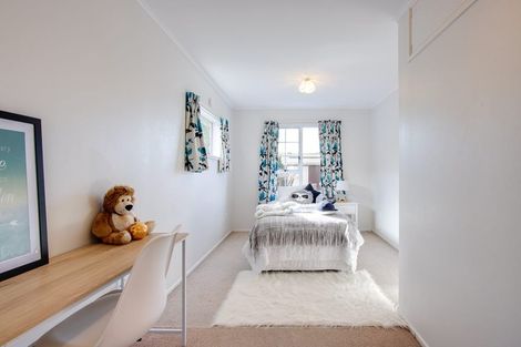 Photo of property in 17 Merton Crescent, Pirimai, Napier, 4112