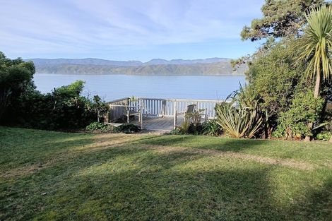 Photo of property in 164 Seatoun Heights Road, Seatoun, Wellington, 6022