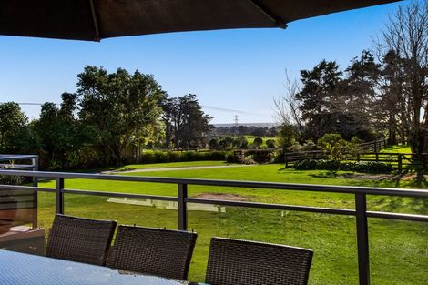 Photo of property in 331 Barrett Road, Omata, New Plymouth, 4374