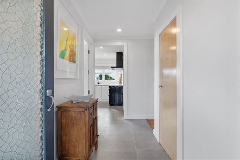 Photo of property in 109 Hutchinsons Road, Bucklands Beach, Auckland, 2014