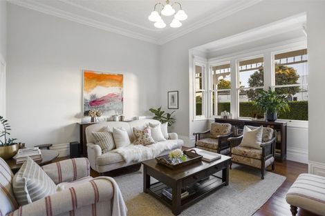 Photo of property in 61 Aroha Avenue, Sandringham, Auckland, 1025