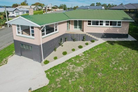 Photo of property in 6 Oban Street, Holmes Hill, Oamaru, 9401