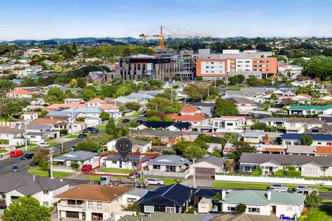 Photo of property in 8 Lyn Street, Lynmouth, New Plymouth, 4310