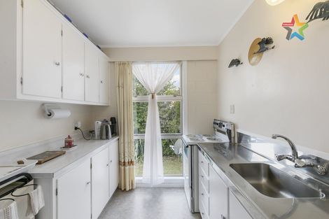 Photo of property in 5/154 Whites Line East, Waiwhetu, Lower Hutt, 5010