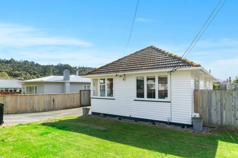 Photo of property in 6 Chittick Street, Stokes Valley, Lower Hutt, 5019