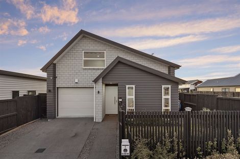 Photo of property in 7 Lavinias Way, Chartwell, Hamilton, 3210