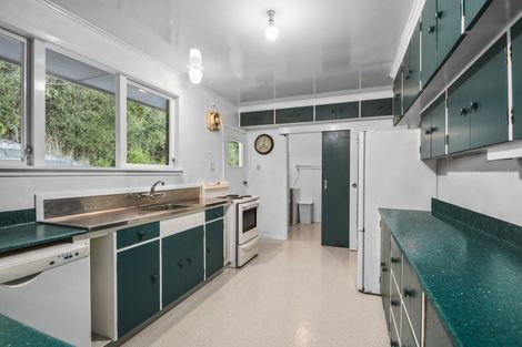Photo of property in 29 Seaview Crescent, Picton, 7220