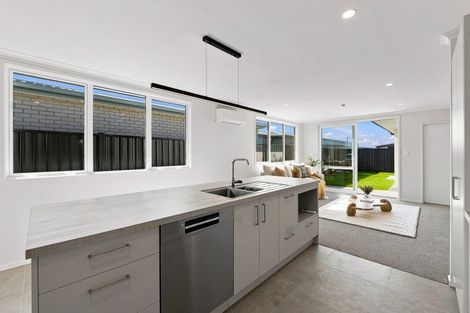 Photo of property in 11 Rockefeller Street, Papamoa, 3118