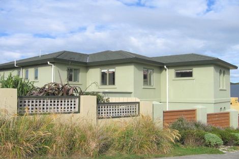 Photo of property in 23 Jordan Street, Island Bay, Wellington, 6023