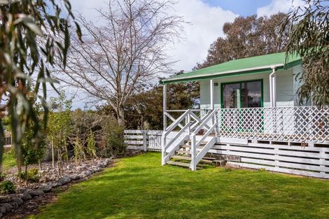 Photo of property in 32 Bidwills Cutting Road, Greytown, 5794