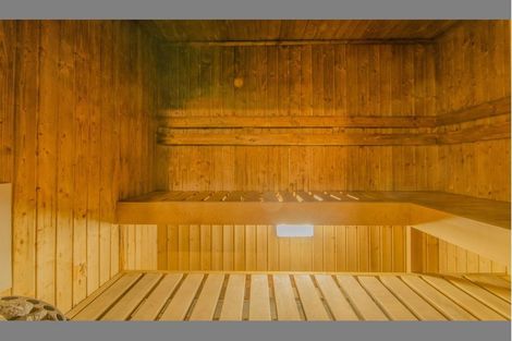 Photo of property in Halsey Apartments At Lighter Quay, 412/77 Halsey Street, Auckland Central, Auckland, 1010