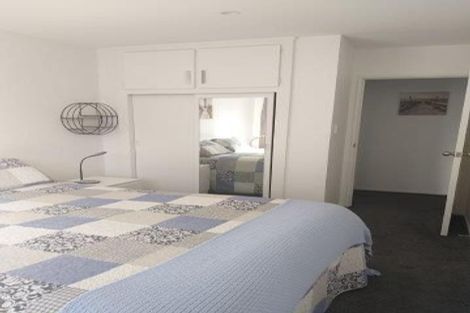 Photo of property in 2/57a Beachville Road, Redcliffs, Christchurch, 8081