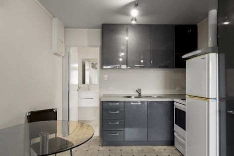 Photo of property in 10 Marina Drive, Frankton, Queenstown, 9300