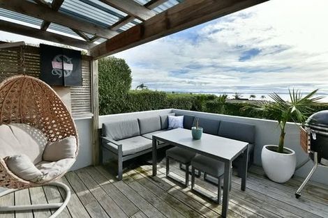 Photo of property in 2/1376 Whangaparaoa Road, Army Bay, Whangaparaoa, 0930