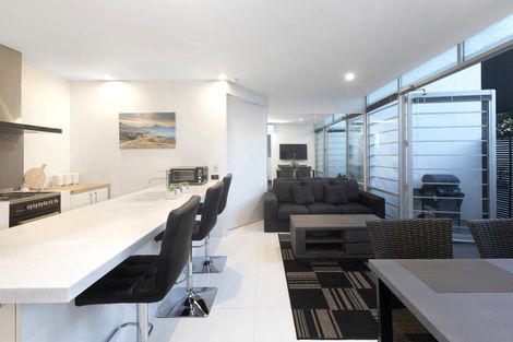 Photo of property in 12 Harry Ell Drive, Cashmere, Christchurch, 8022
