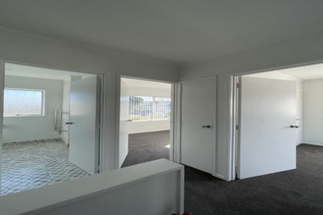 Photo of property in 1/5 Glen Road, Browns Bay, Auckland, 0630