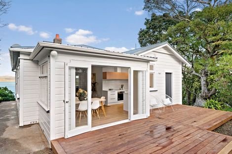 Photo of property in 7 Homebush Road, Khandallah, Wellington, 6035