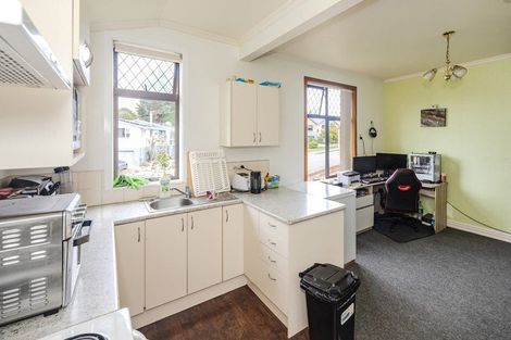 Photo of property in 15 Kelvin Street, South Hill, Oamaru, 9400