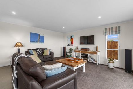 Photo of property in 12 Barron Way, Ohauiti, Tauranga, 3112
