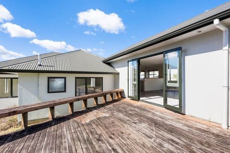 Photo of property in 8a Stembridge Avenue, Pukekohe, 2120