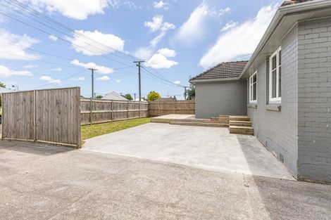 Photo of property in 1 Kauri Street, Levin, 5510