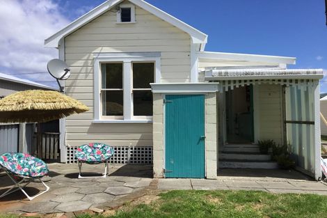 Photo of property in 17 Wilton Street, Levin, 5510